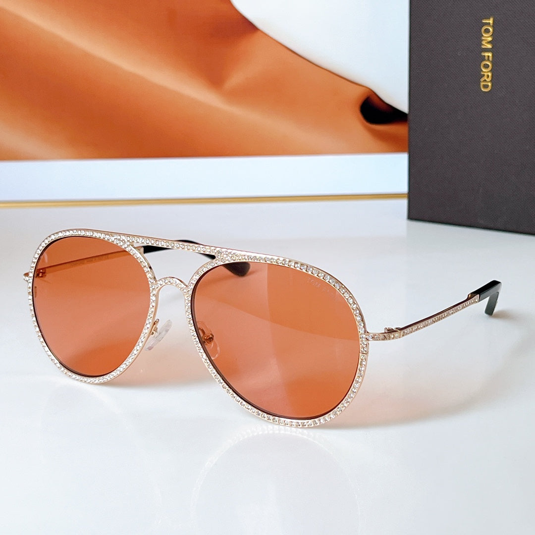 TOM FORD FT0728 Stylish Sunglasses - 59-15-135