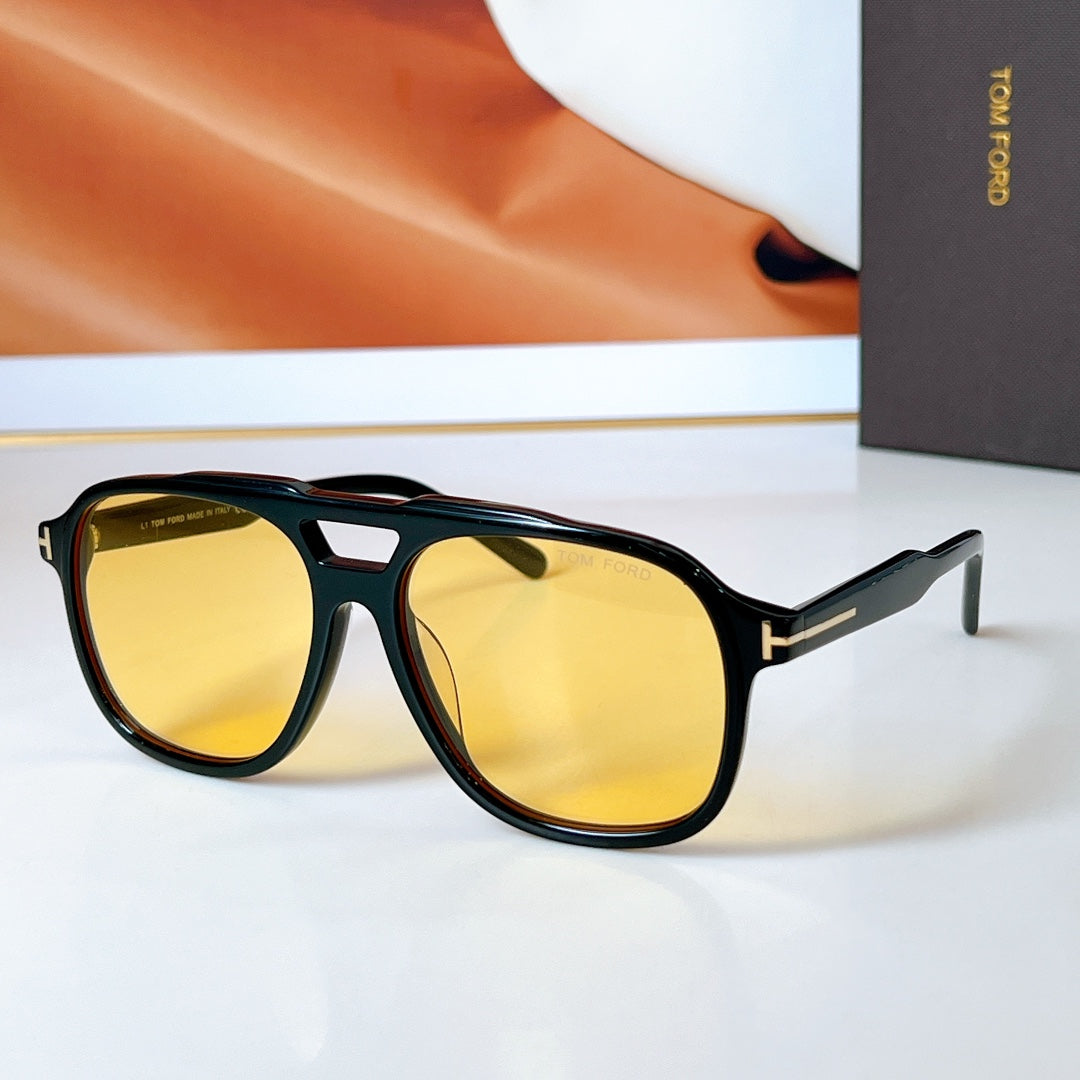 TOM FORD FT0753 Sunglasses - Stylish and Sophisticated Eyewear