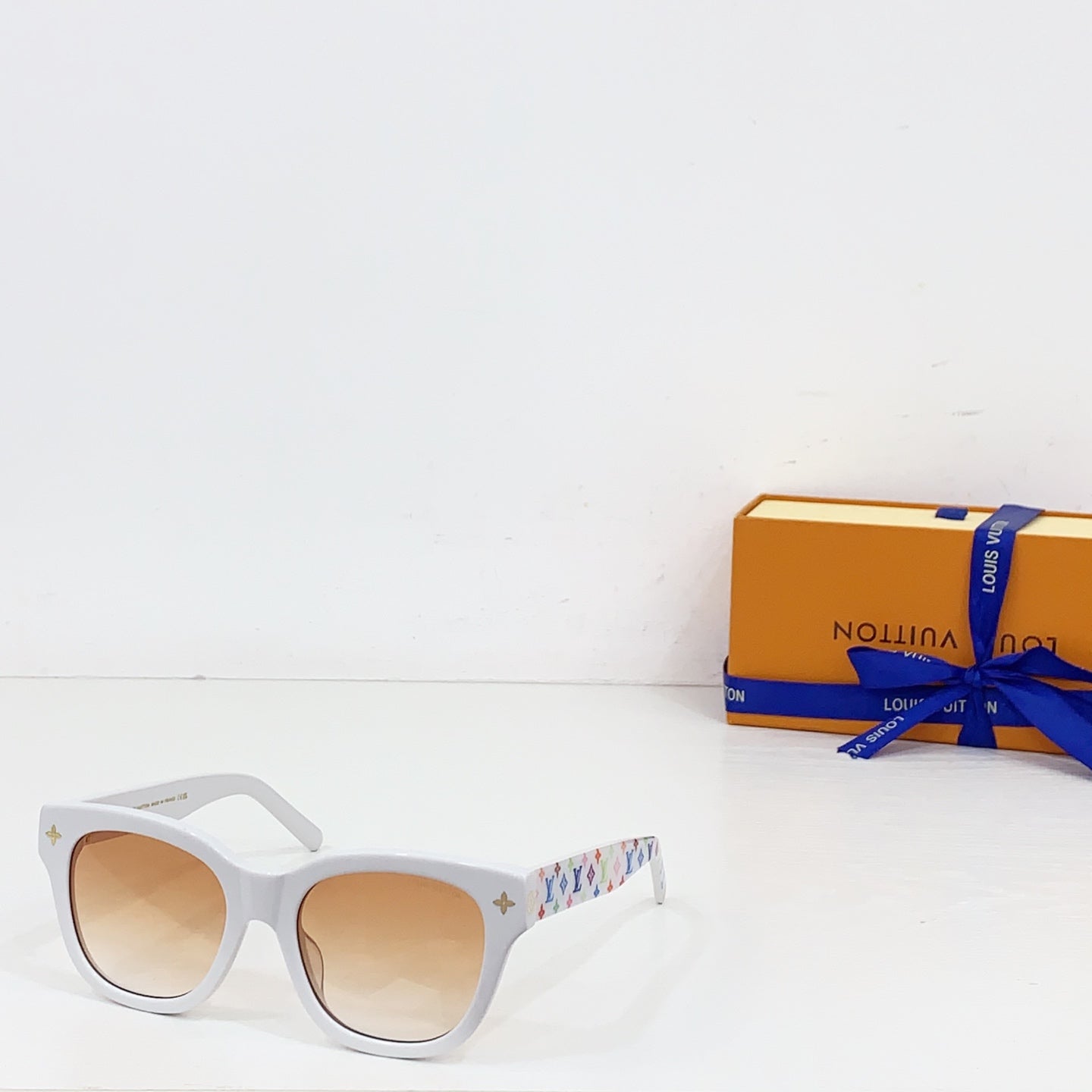 Louis Vuitton Z2725W Eyeglasses - Size 53-22-145