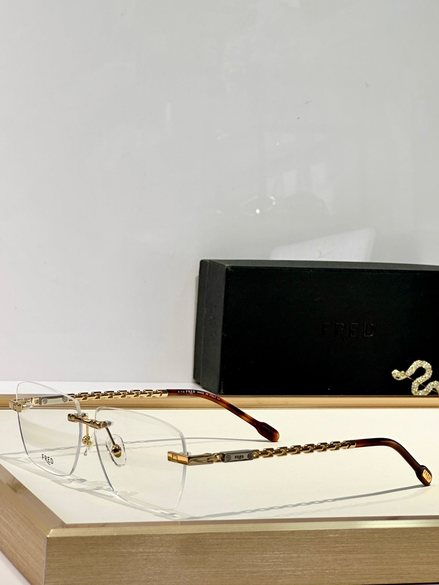 FRED FG50059U Stylish 58-12 150 Sunglasses