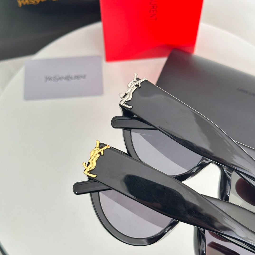 Saint Laurn SLM94 Women's Clothing Size 53 (Ports 20-145)