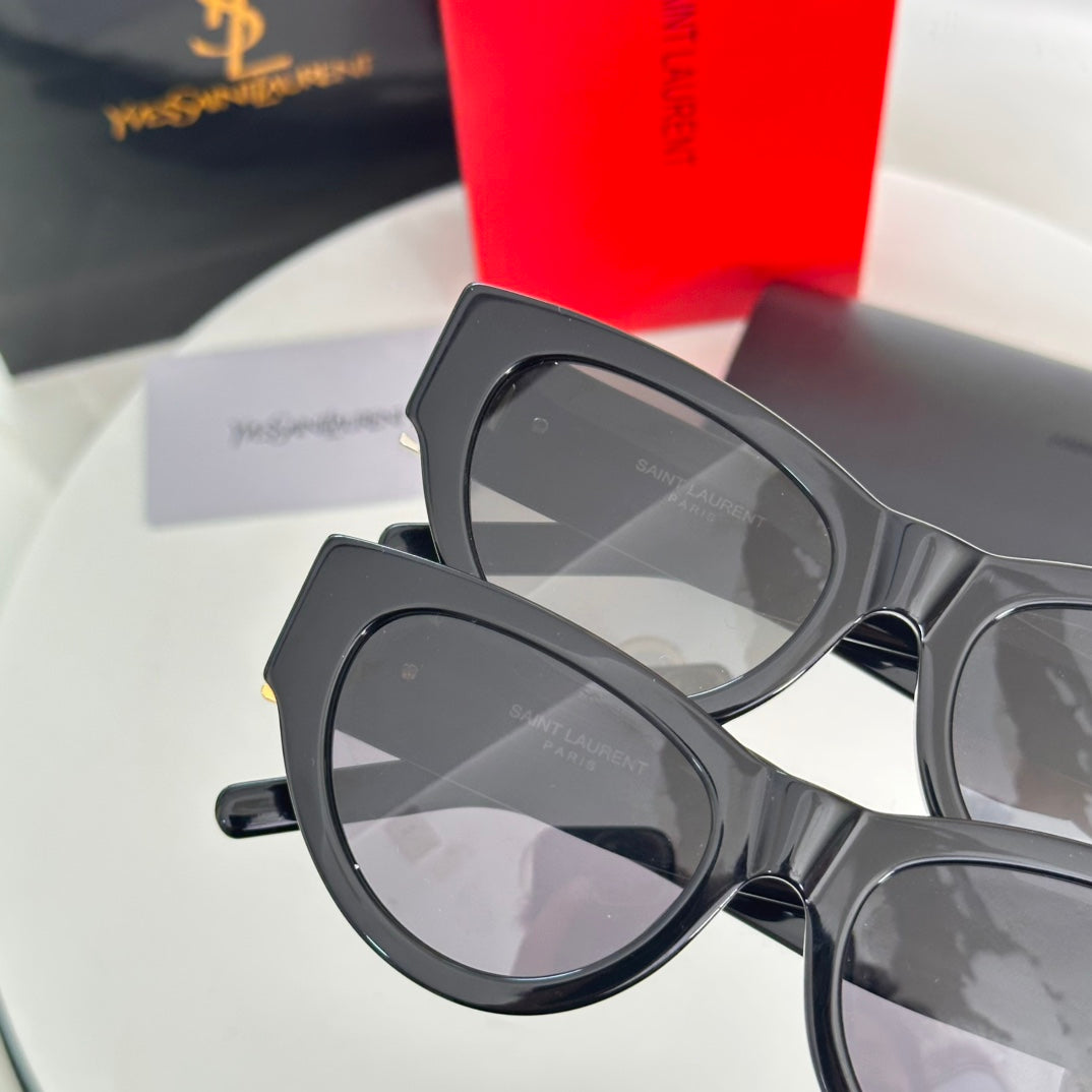 Saint Laurn SLM94 Women's Clothing Size 53 (Ports 20-145)