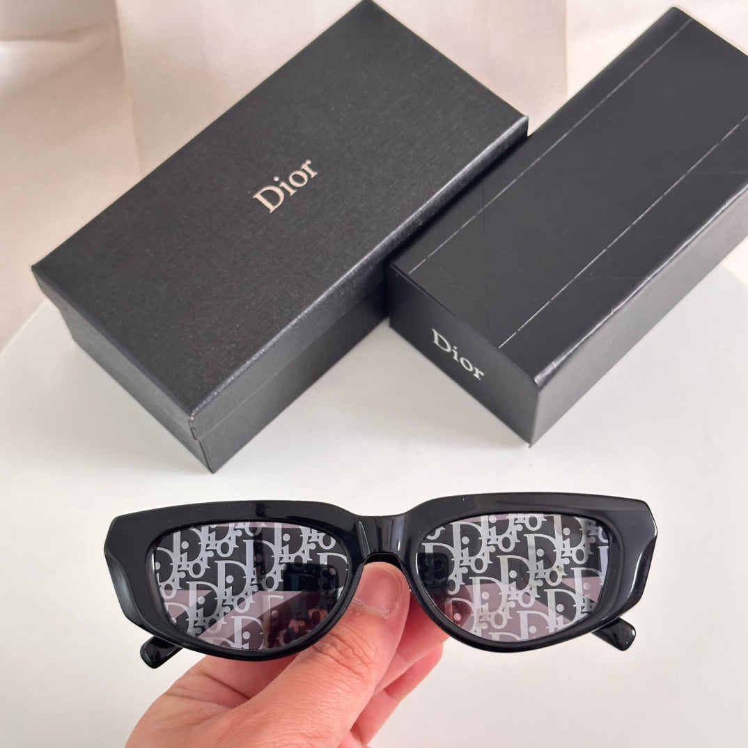 DIOR CDIOR S3I Eyewear - Stylish and Modern Design