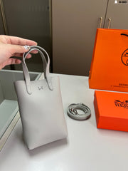Hermes Luxury Mobile Phone Bag â€“ Elegant and Functional