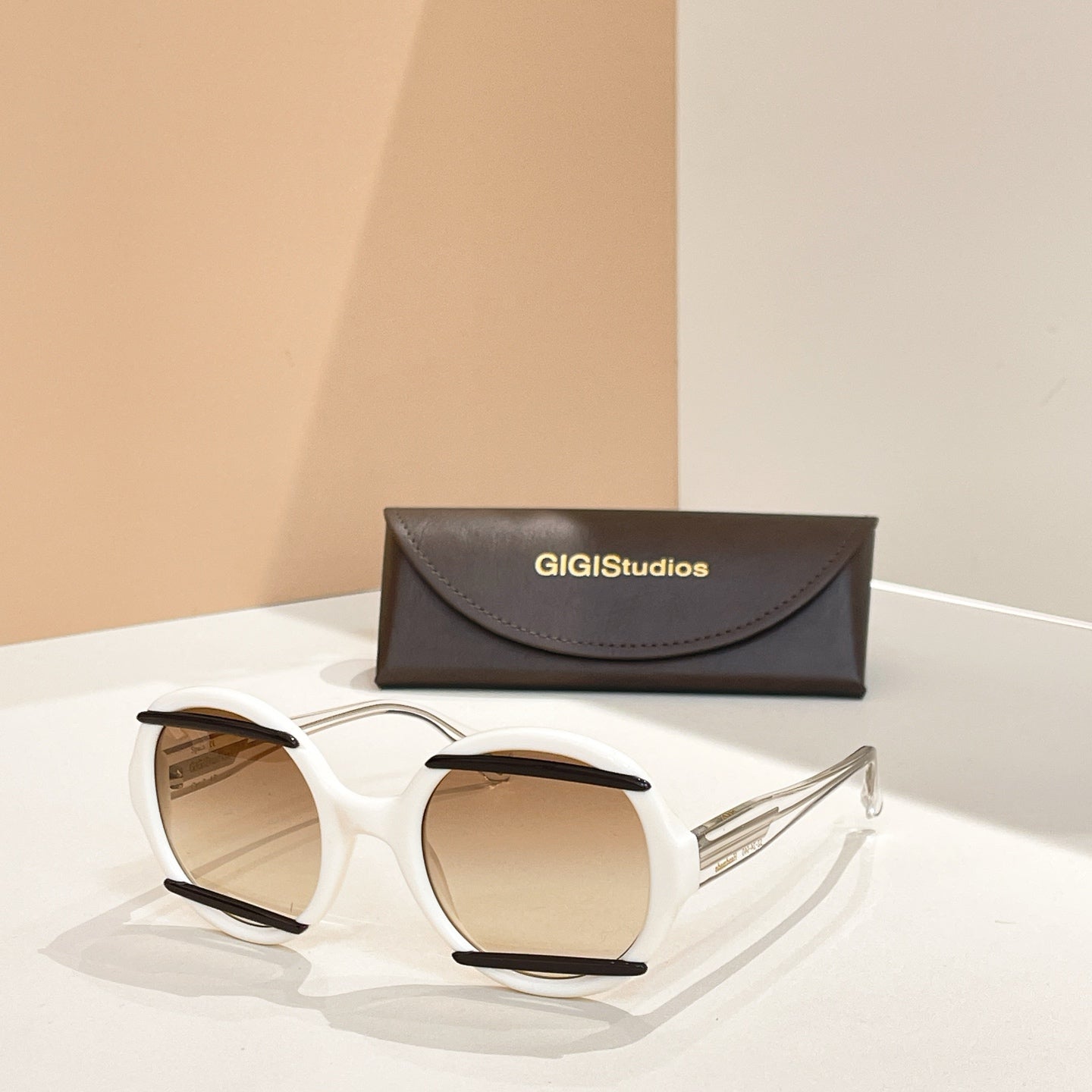 GIGI Studios Greca Model 52 Ports - Authentic Spanish Design