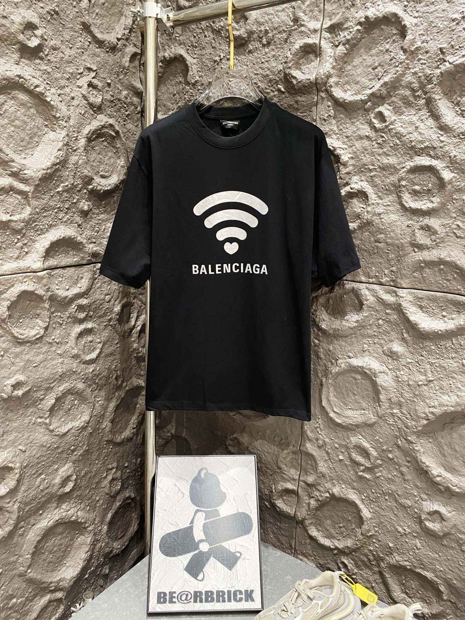 BALENCIAGA 2024 Limited Edition Catwalk Style T-Shirt