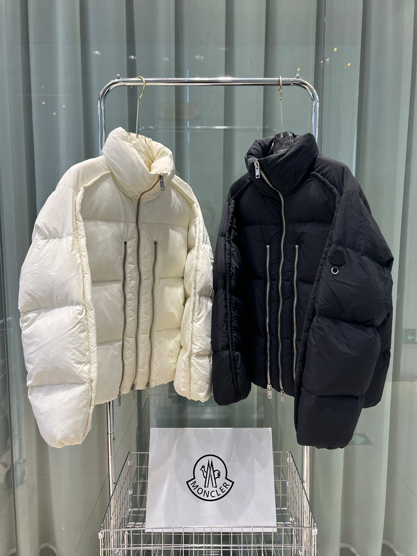 Moncler High Version Zippered Bread Down Jacket - Winter Essential