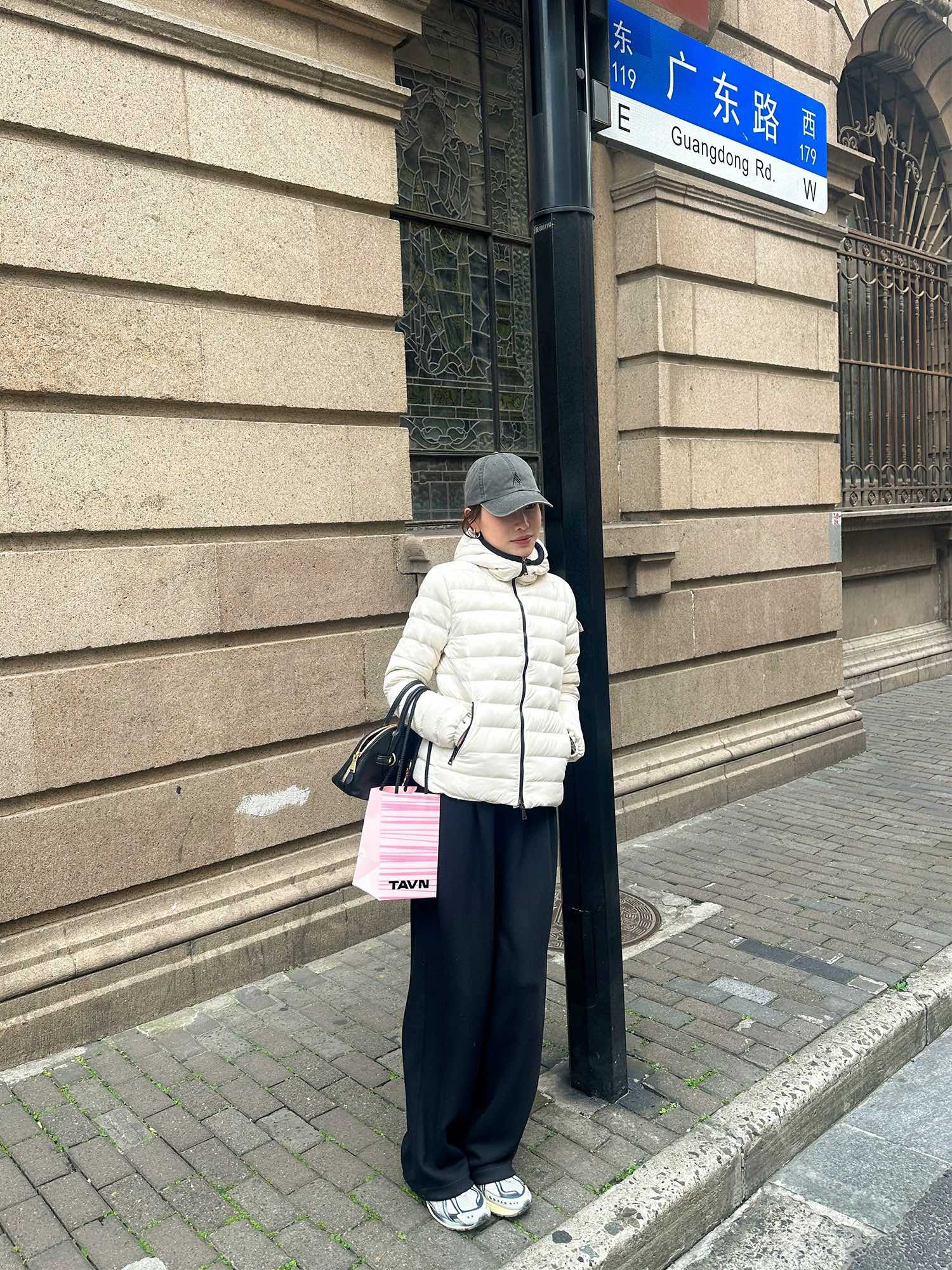 ** Moncler Bles Hooded Slim Fit Down Jacket - White Goose Down  

**