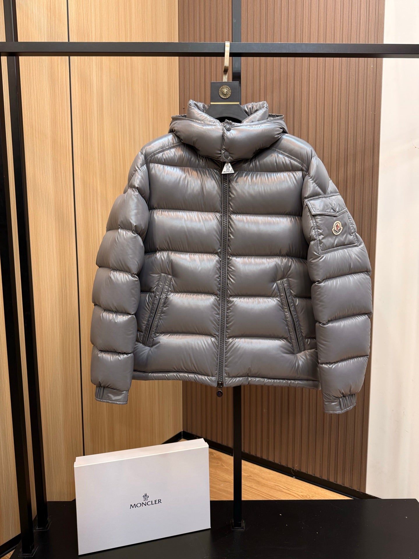 Moncler Classic Short Down Jacket - Stylish & Warm Winter Essential