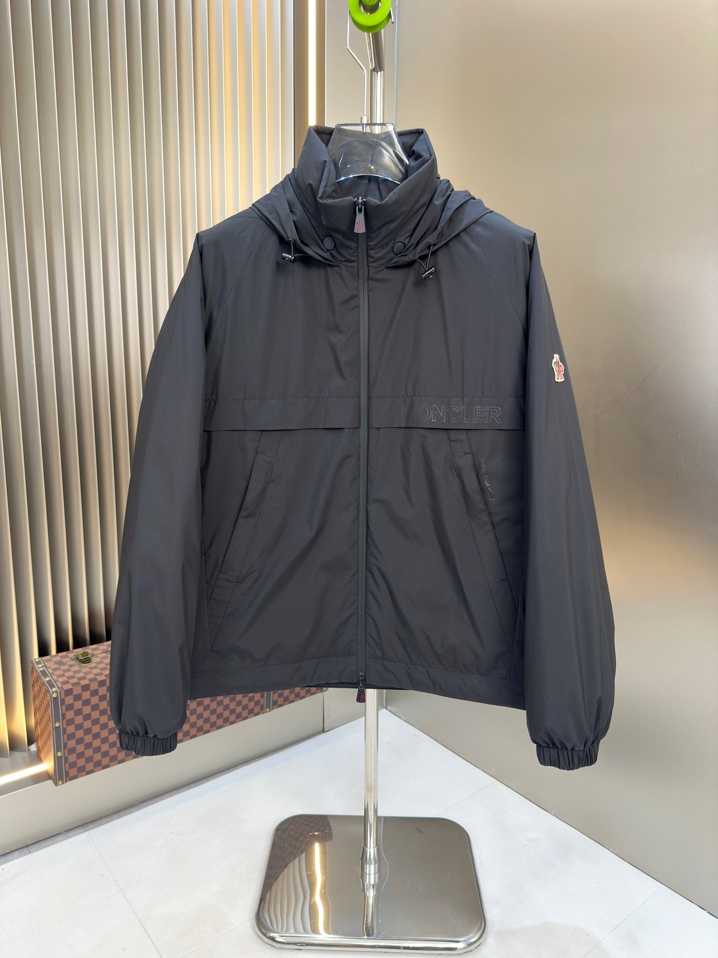 Moncler High-Quality Lightweight Down Jacket (M to XXXL)
