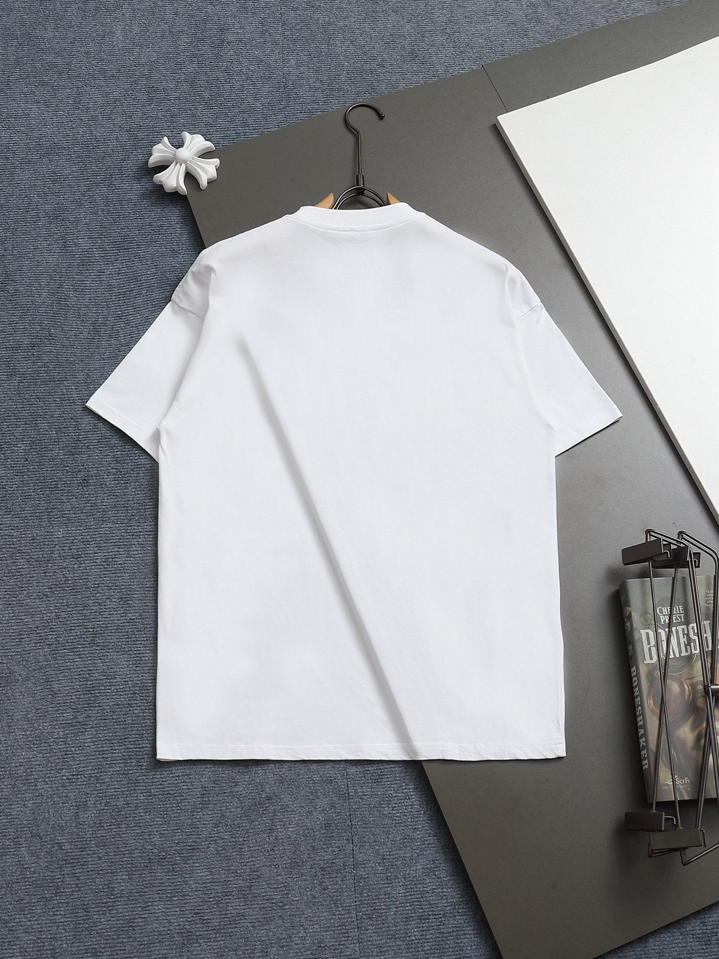 LOEWE Luo Yiwei Color Block Embroidered T-Shirt - Premium Quality