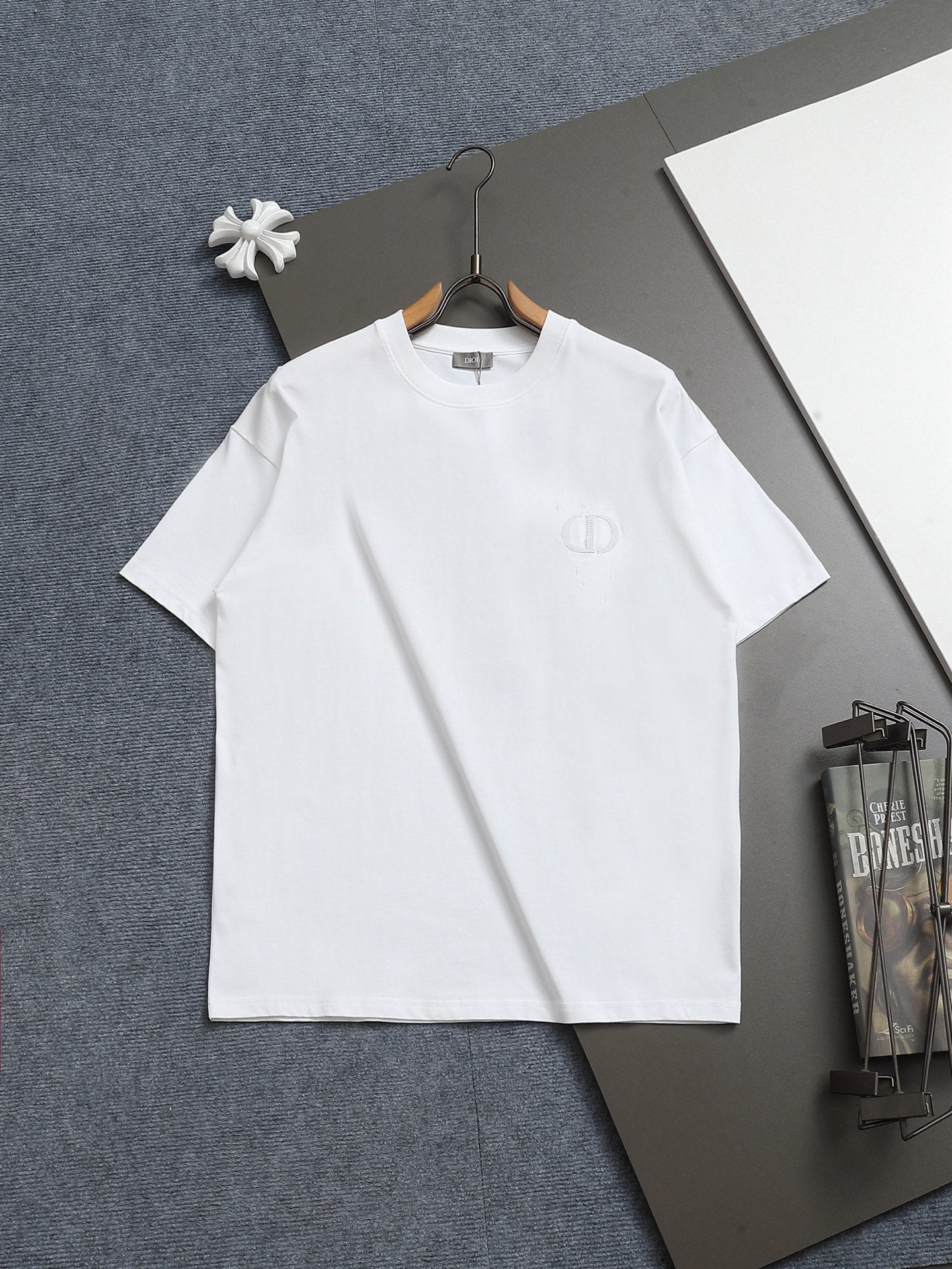 DIOR Round Neck Short-Sleeved T-Shirt | Premium Quality Fashion