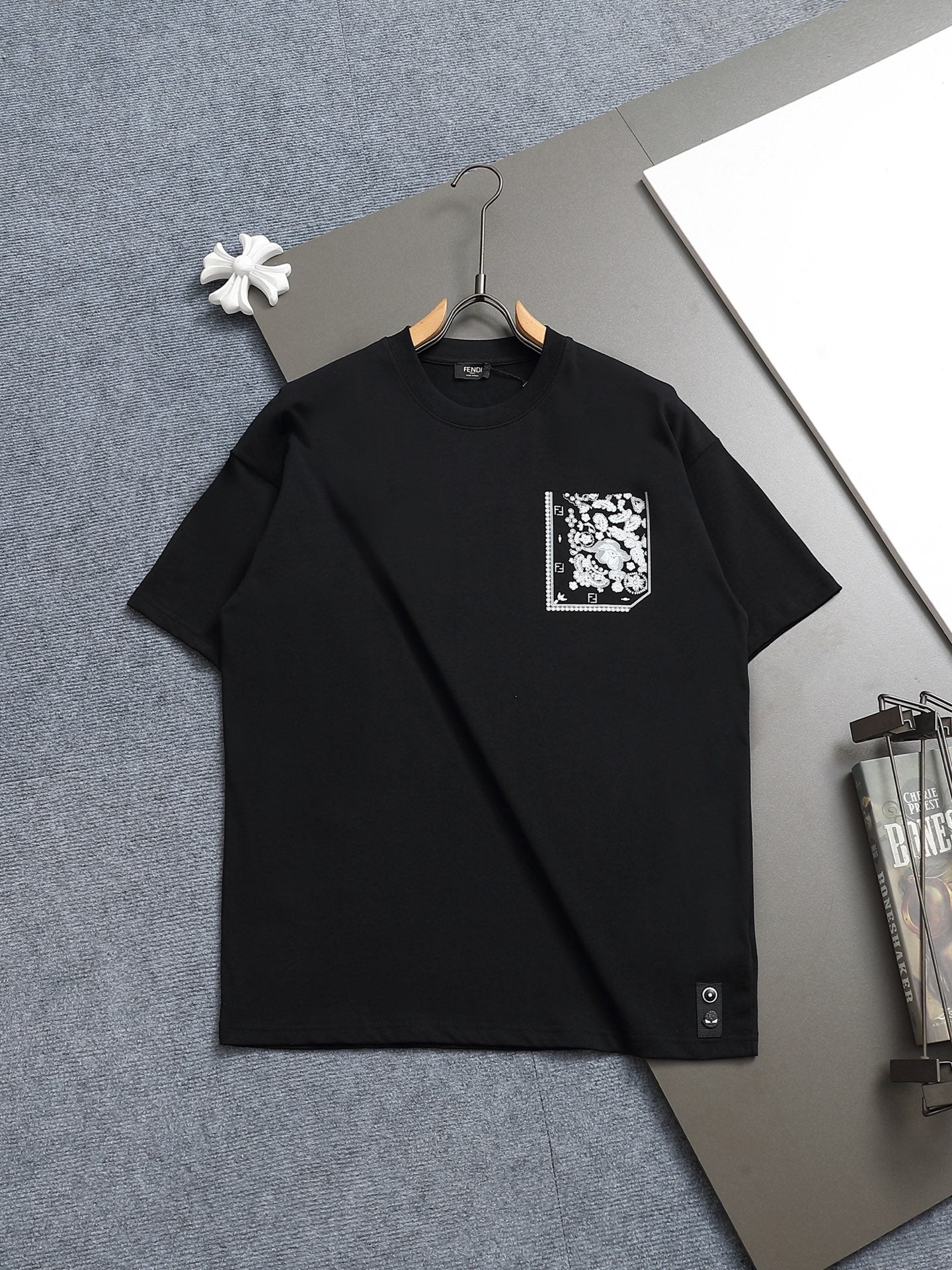 Fendi 260g Women's Short-Sleeve T-Shirt with FF Petals Print