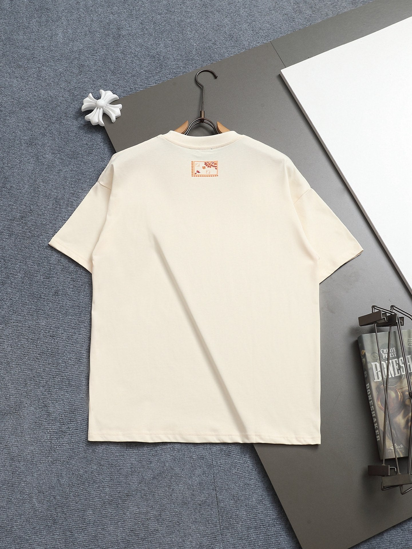 Fendi 260g Short-Sleeve Round Neck T-Shirt with FF Petals Print