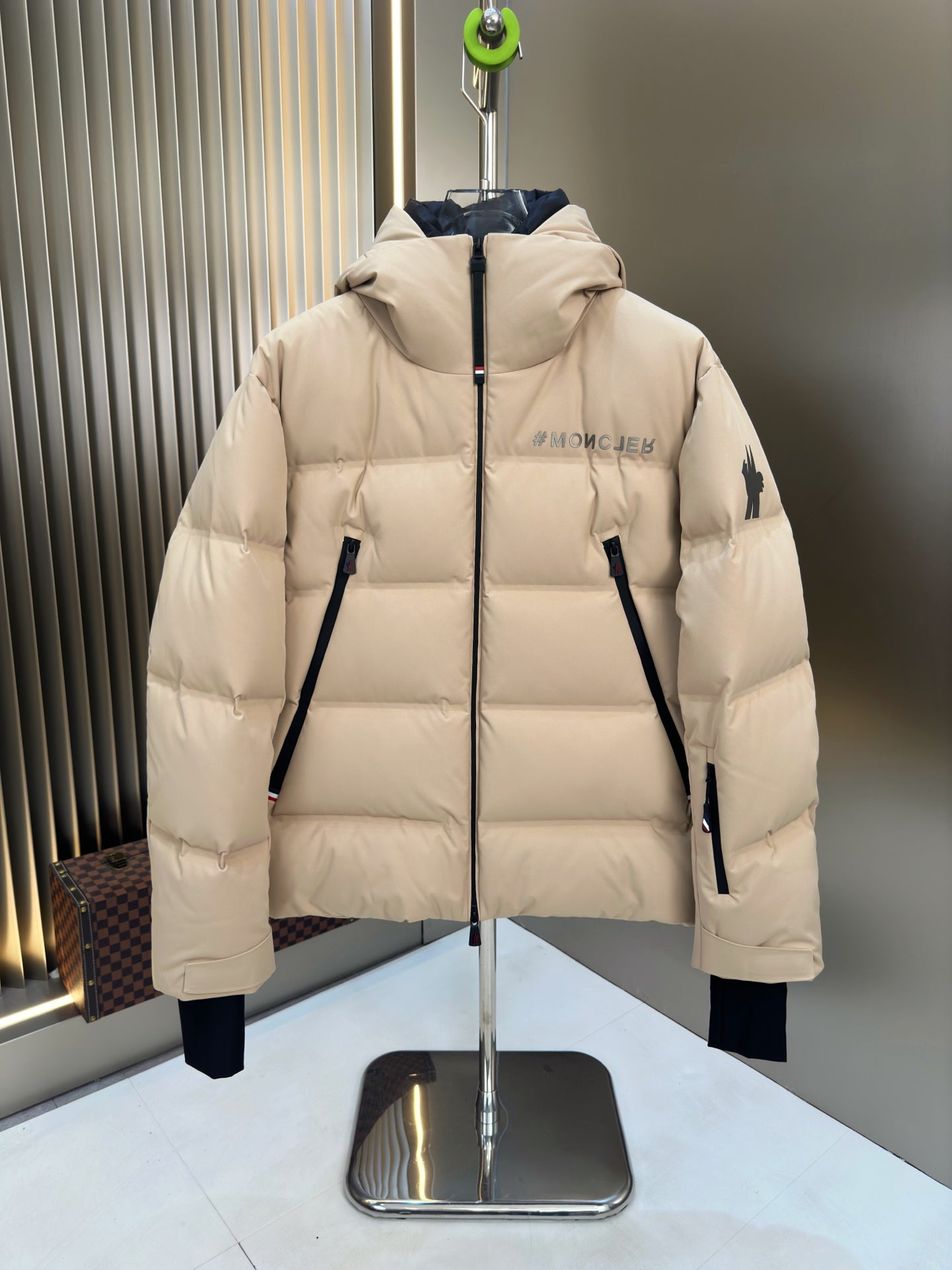 Unisex Moncler High-Performance Hooded Ski Down Jacket