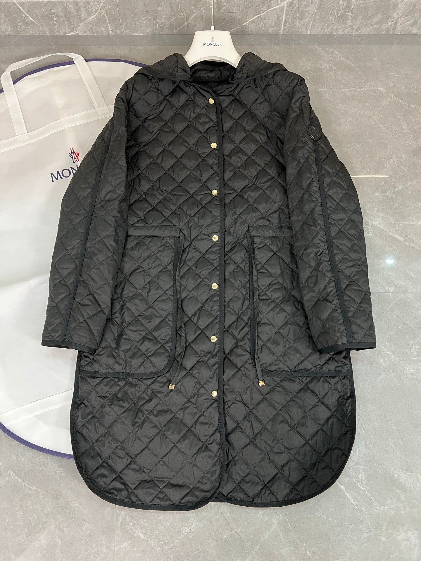 Women's Diamond Quilted Down Jacket with Drawstring Waist