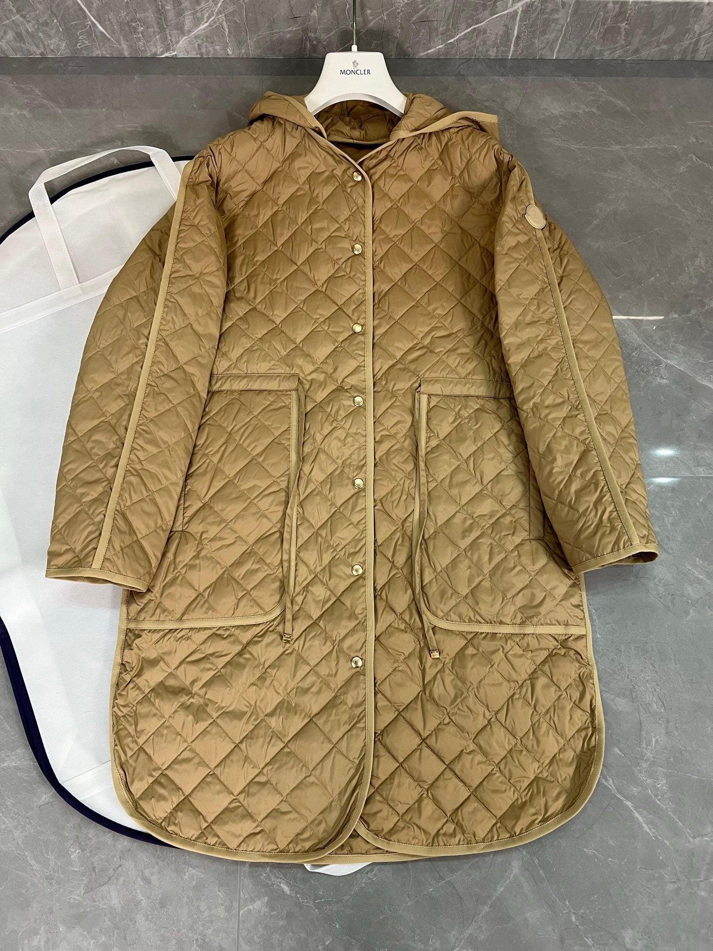 Moncler Women's Diamond Quilted Down Jacket - Spring & Autumn