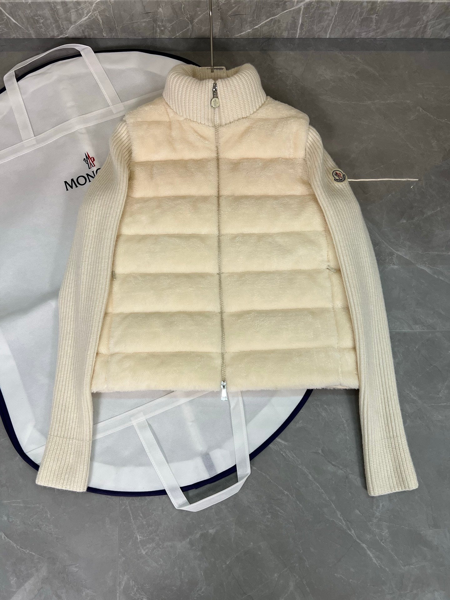 Moncler Mouth 25 Teddy Furry Splicing Down Jacket - Off-White, Pink, Gray (Sizes S-L)