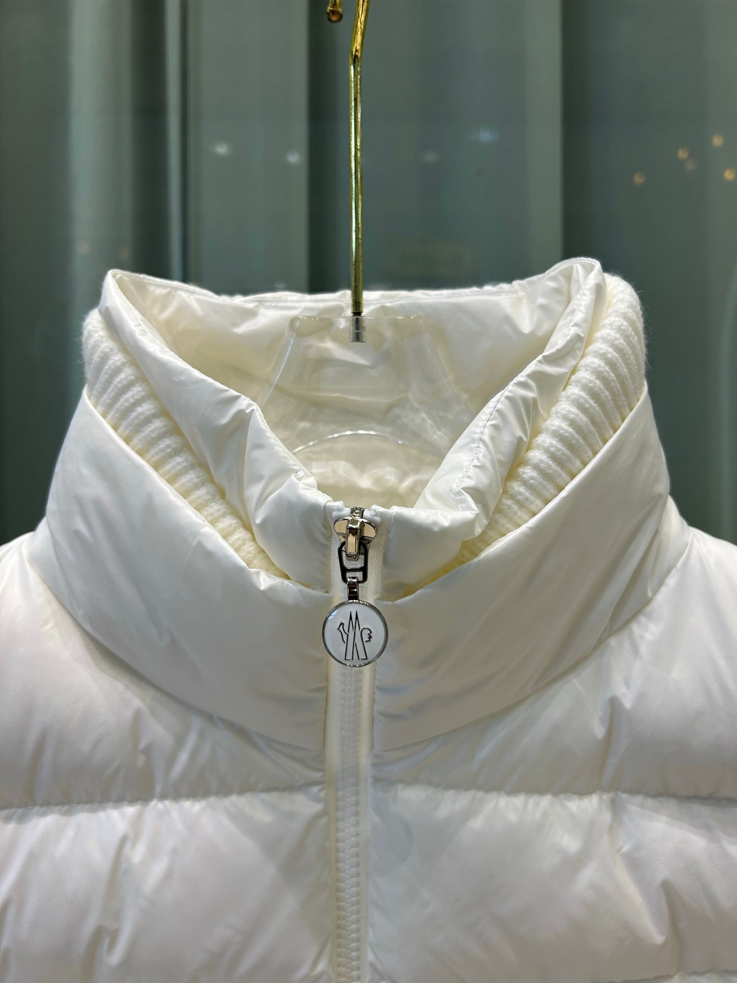 Moncler Women's Versatile Hooded Down Jacket - Windproof & Warm