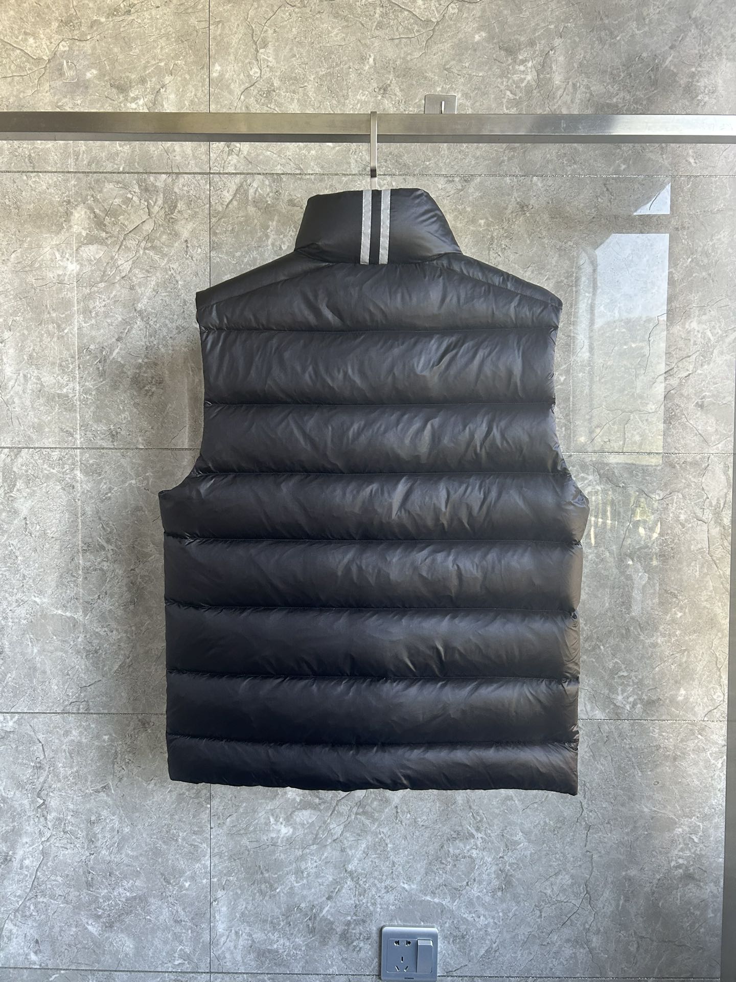 Crofton Men's Down Vest Jacket - Black with Red Label