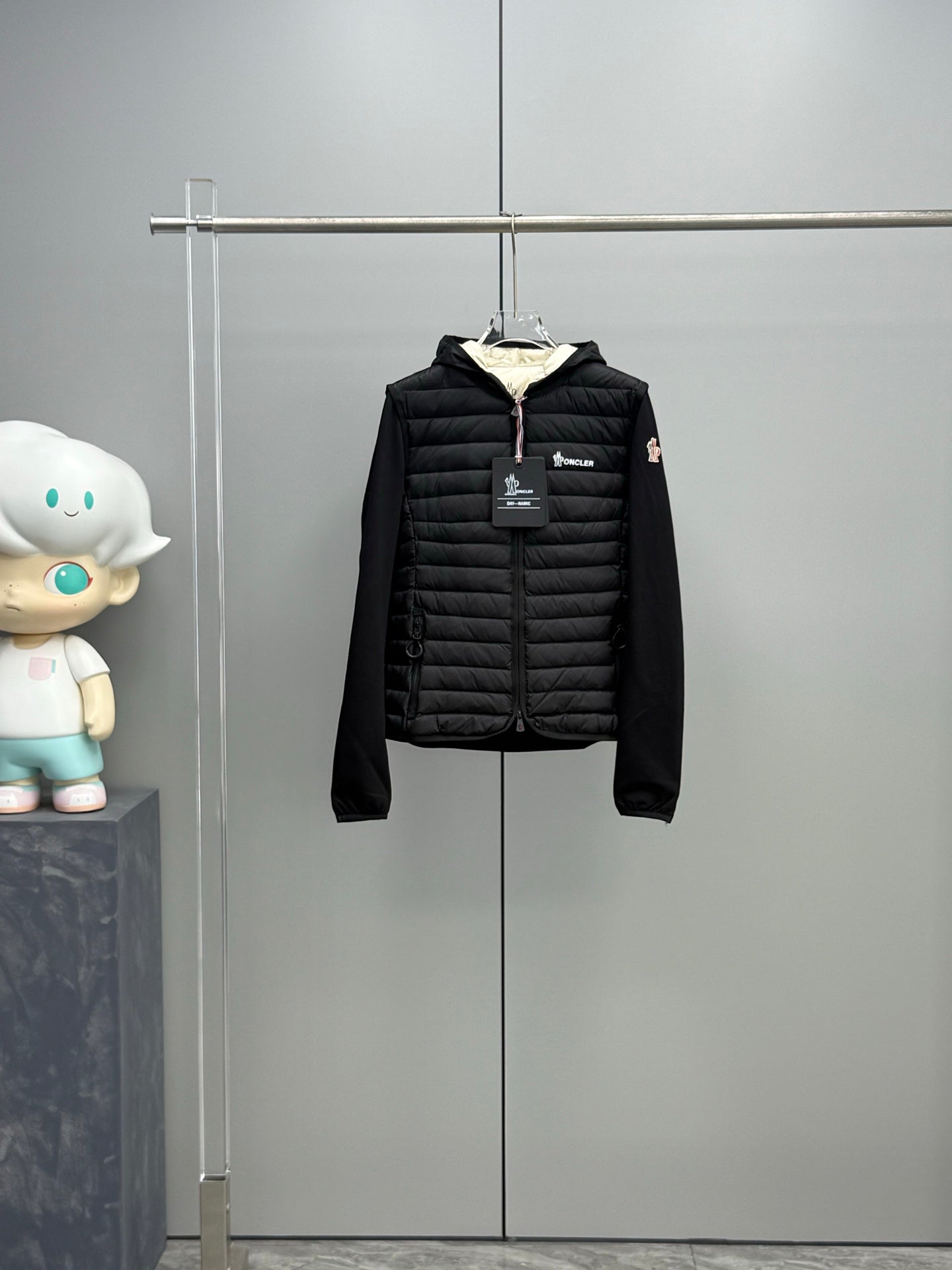 Moncler 2025 Maglia Knitted Splicing Hooded Down Jacket - Ski Series