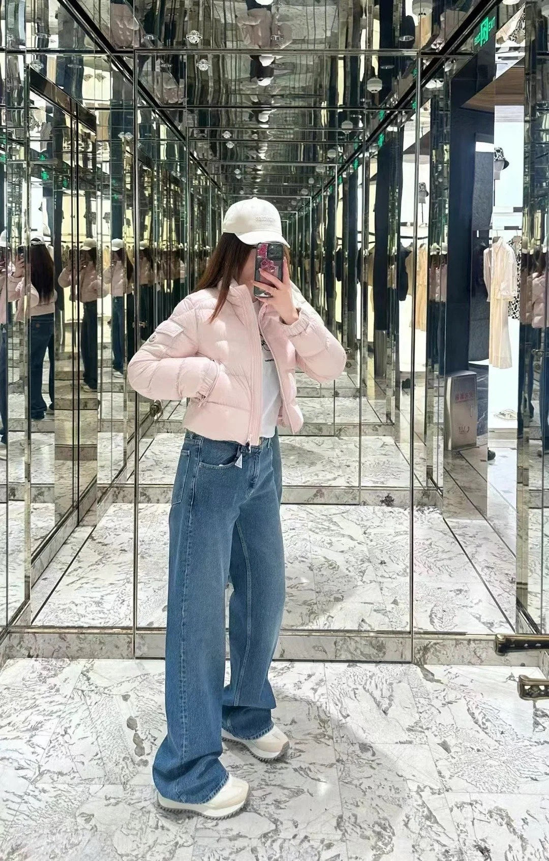 Moncler Petra Women's Short Down Jacket - Stylish & Warm