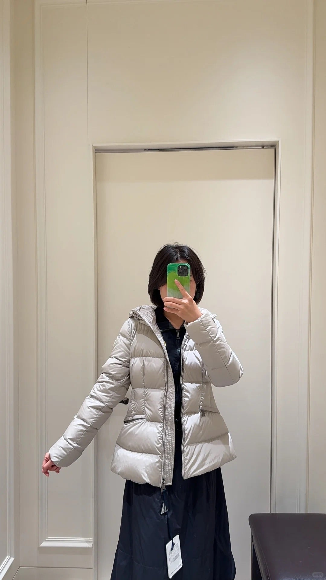 Moncler Avoce Short Goose Down Hooded Jacket for Women