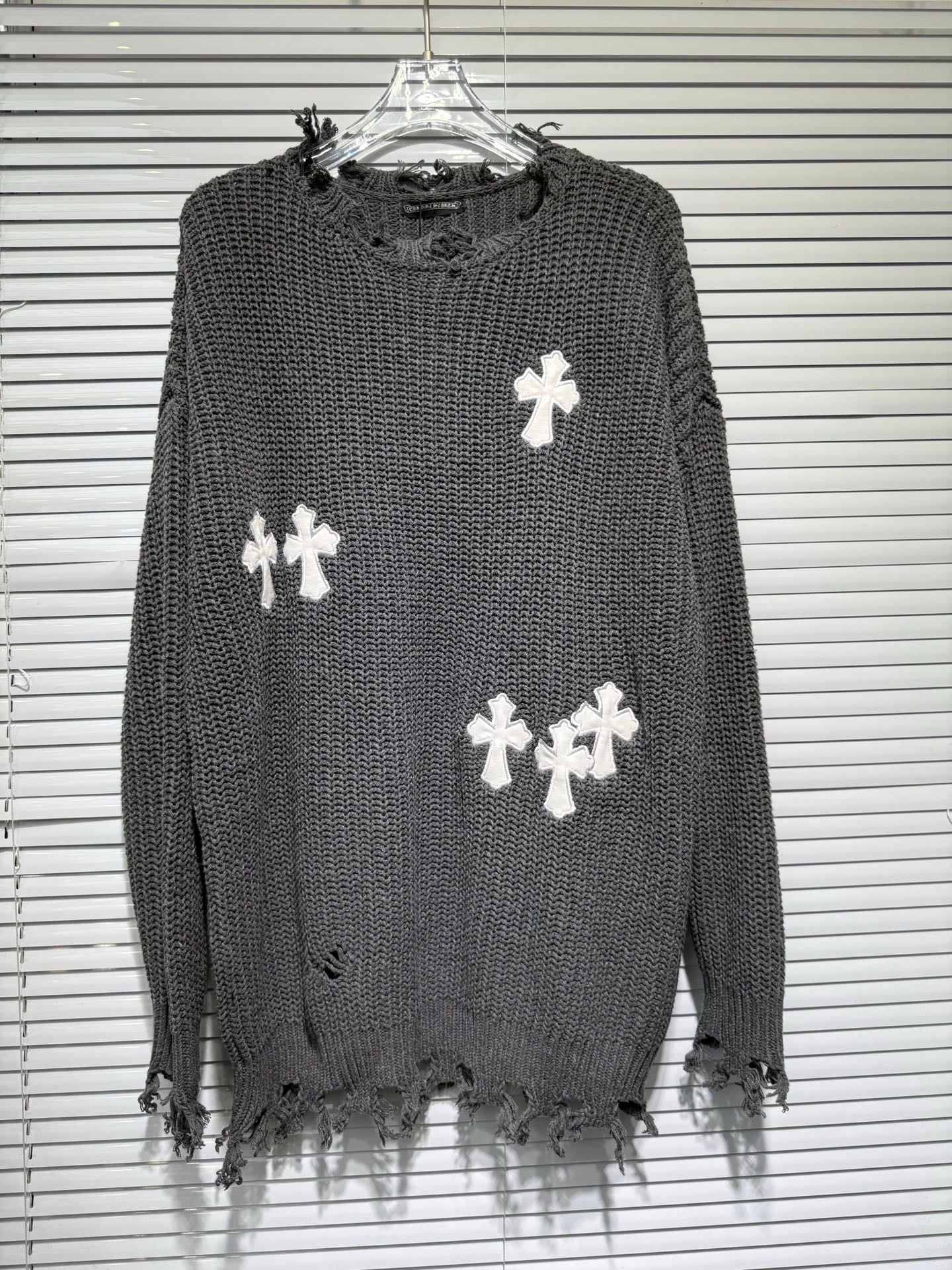 Trendy Thick Knitted Croix Heart Sweater - Unisex