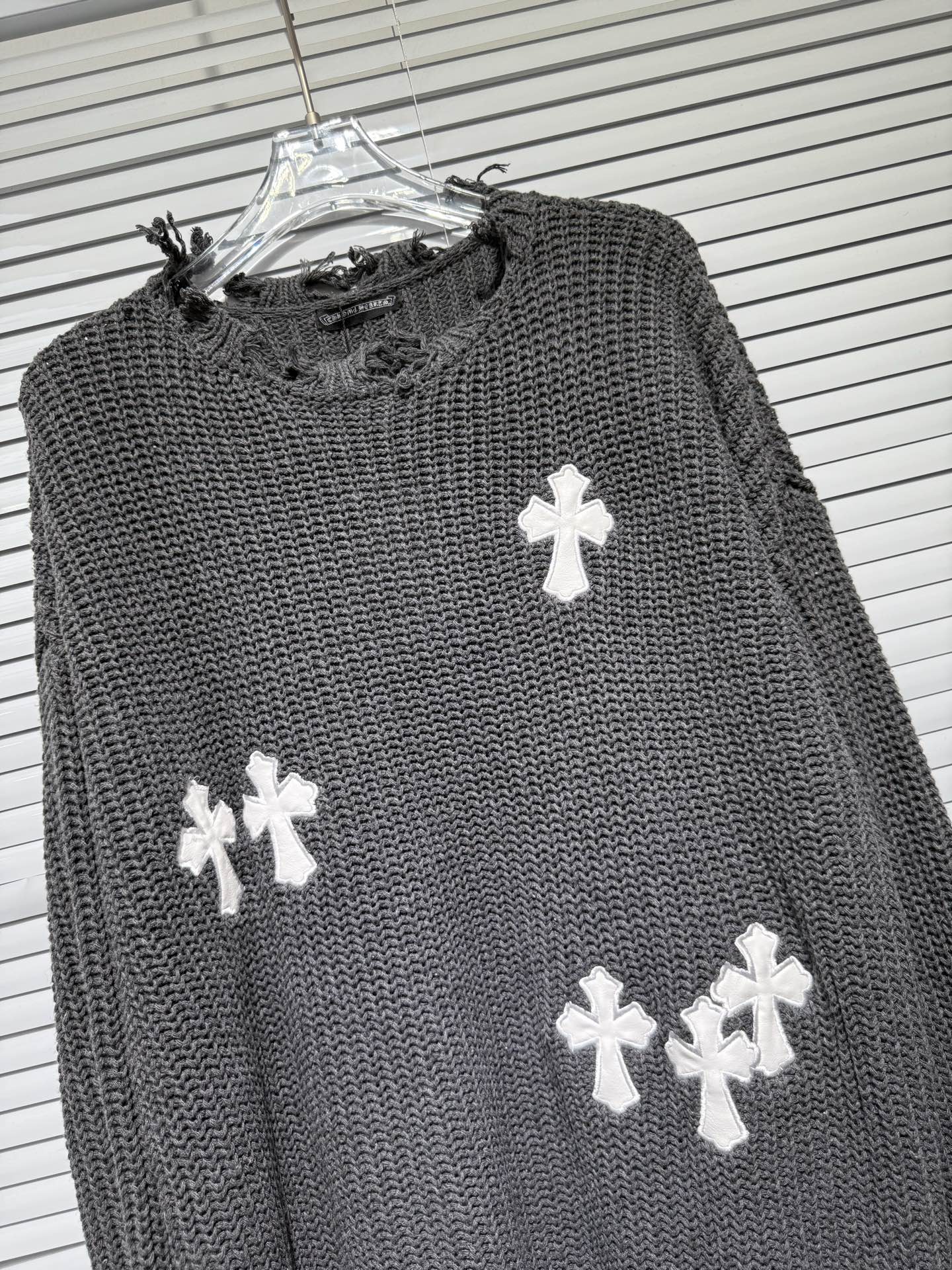 Trendy Thick Knitted Croix Heart Sweater - Unisex