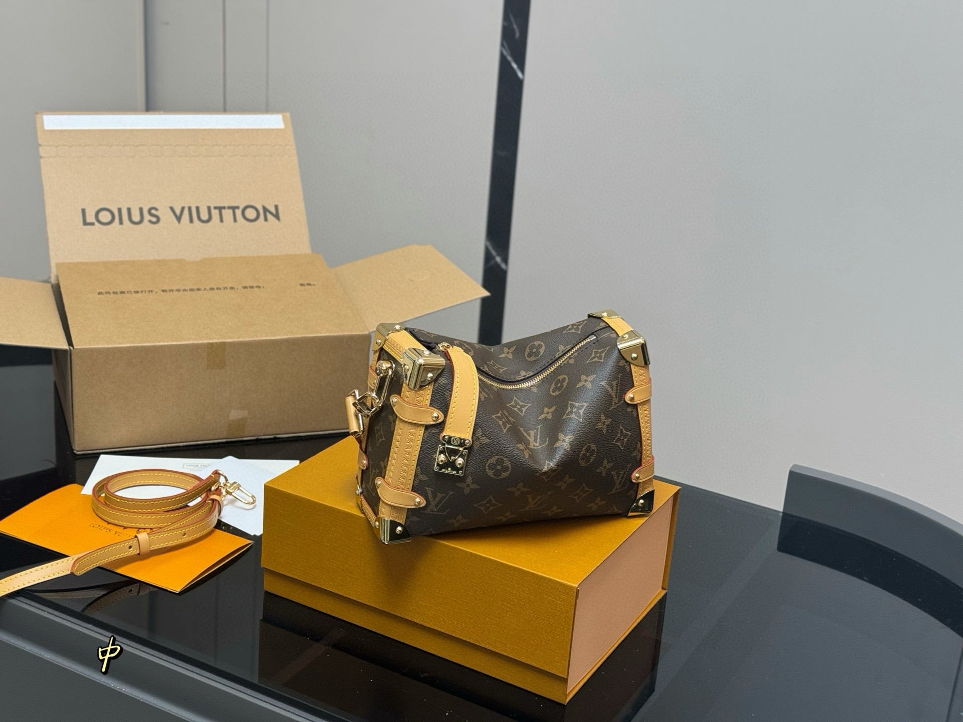 Stylish Folding Airplane Box - 23x16cm by LV