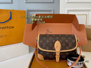 Louis Vuitton Diane Retro Baguette Bag - Stylish Versatile Shoulder & Crossbody
