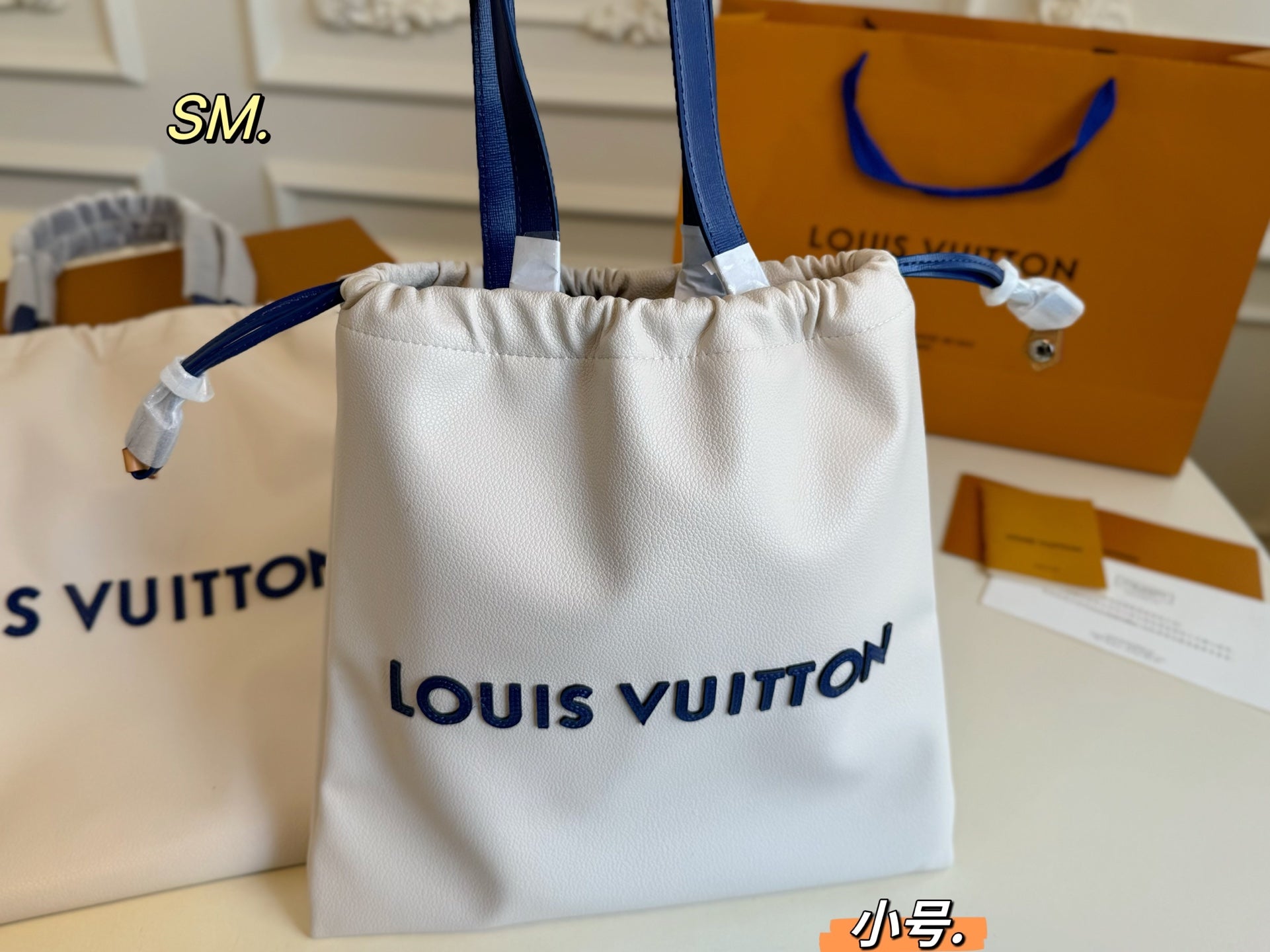 LV Louis Vuitton Second-Hand Leather Shoulder Bag - Large & Compact Sizes