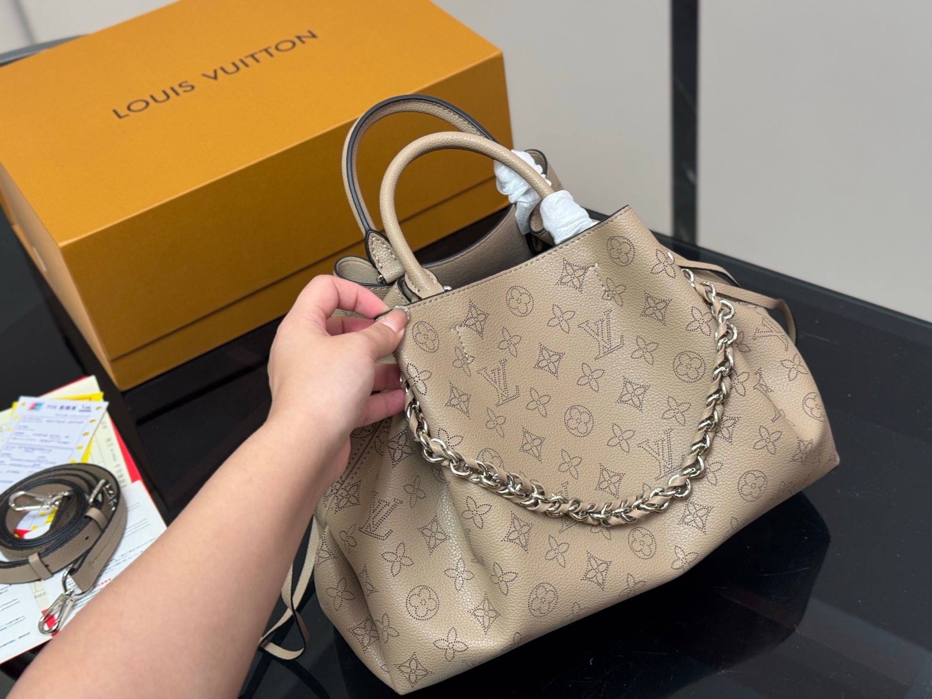 LV Moonlight Vintage Bucket Bag - Timeless Elegance