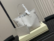 Louis Vuitton Neverfull Medium Shopping Bag - Classic Luxury Tote