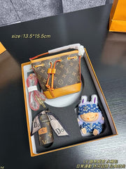 Louis Vuitton Presbyopia Mini Bucket Bag - Versatile & Stylish