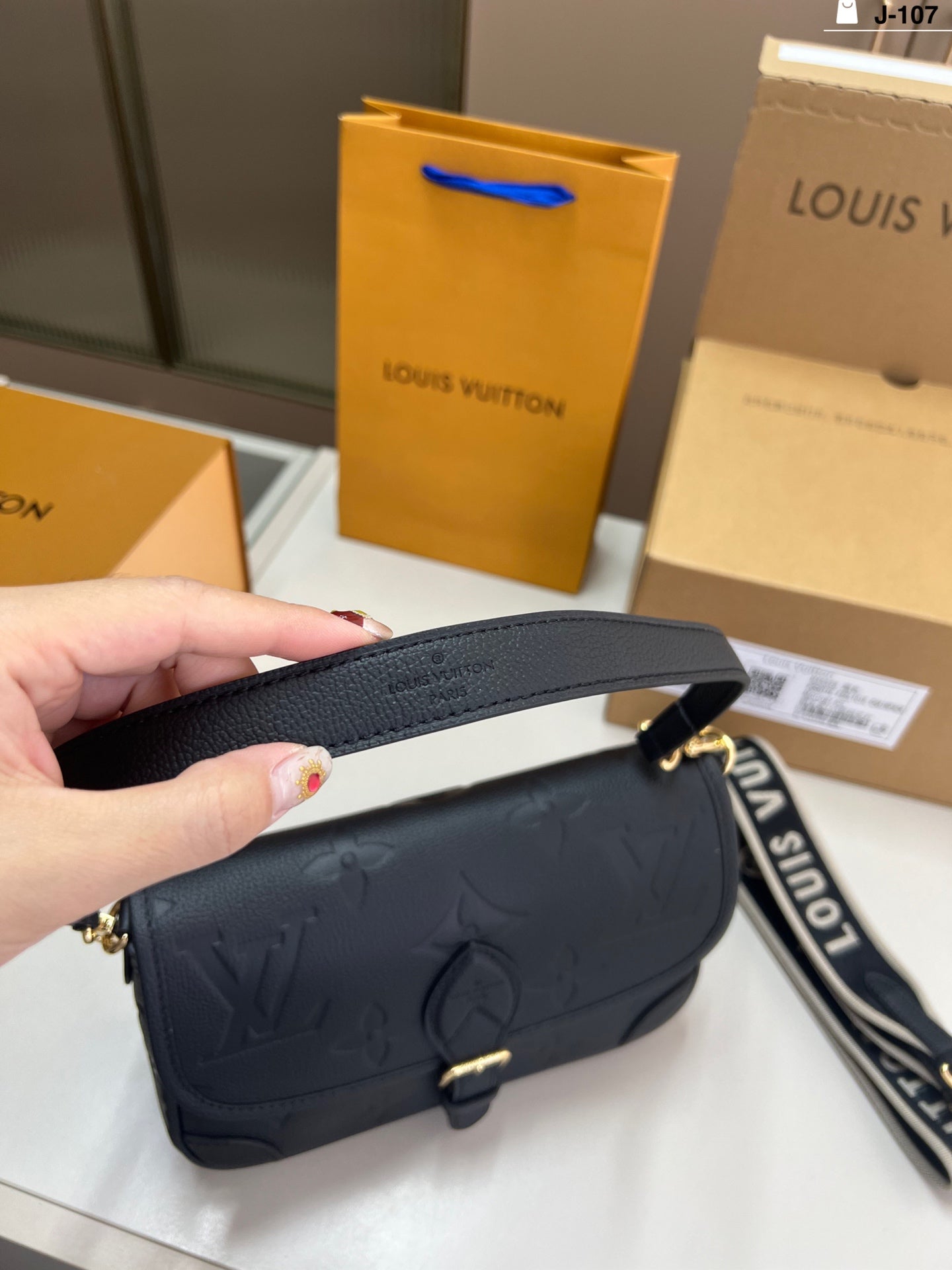 Louis Vuitton Diane Baguette - Cowhide Chip Edition