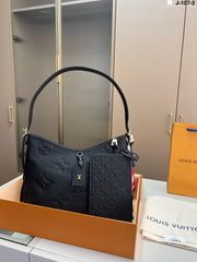 Louis Vuitton Cowhide Carryall Shopping Bag â€“ Versatile Tote for Any Occasion