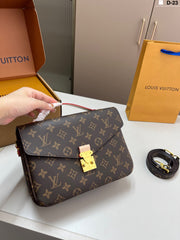 Stylish and Versatile LV Messenger Bag - Adjustable Shoulder Strap