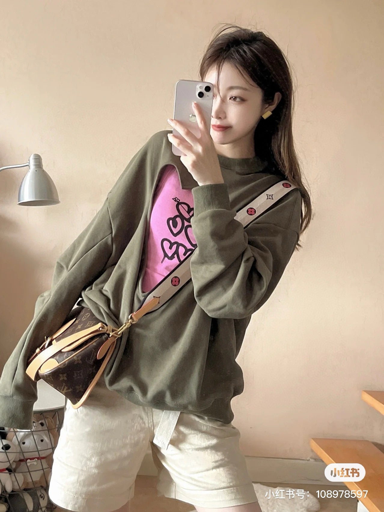 Classic LV Baguette Handbag - Timeless Elegance