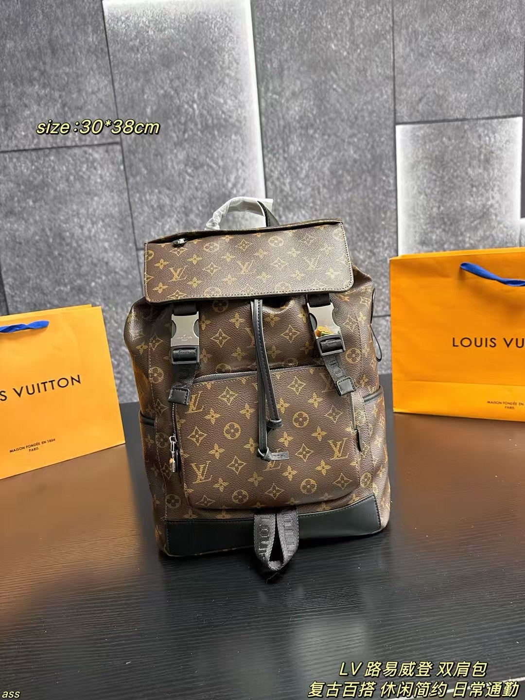 ** Louis Vuitton Monogram Canvas Backpack - Classic & Versatile Design

**