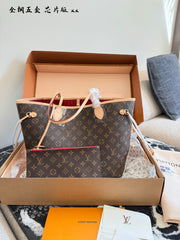 LV Neverfull Medium Shopping Bag - Timeless Style & Versatility