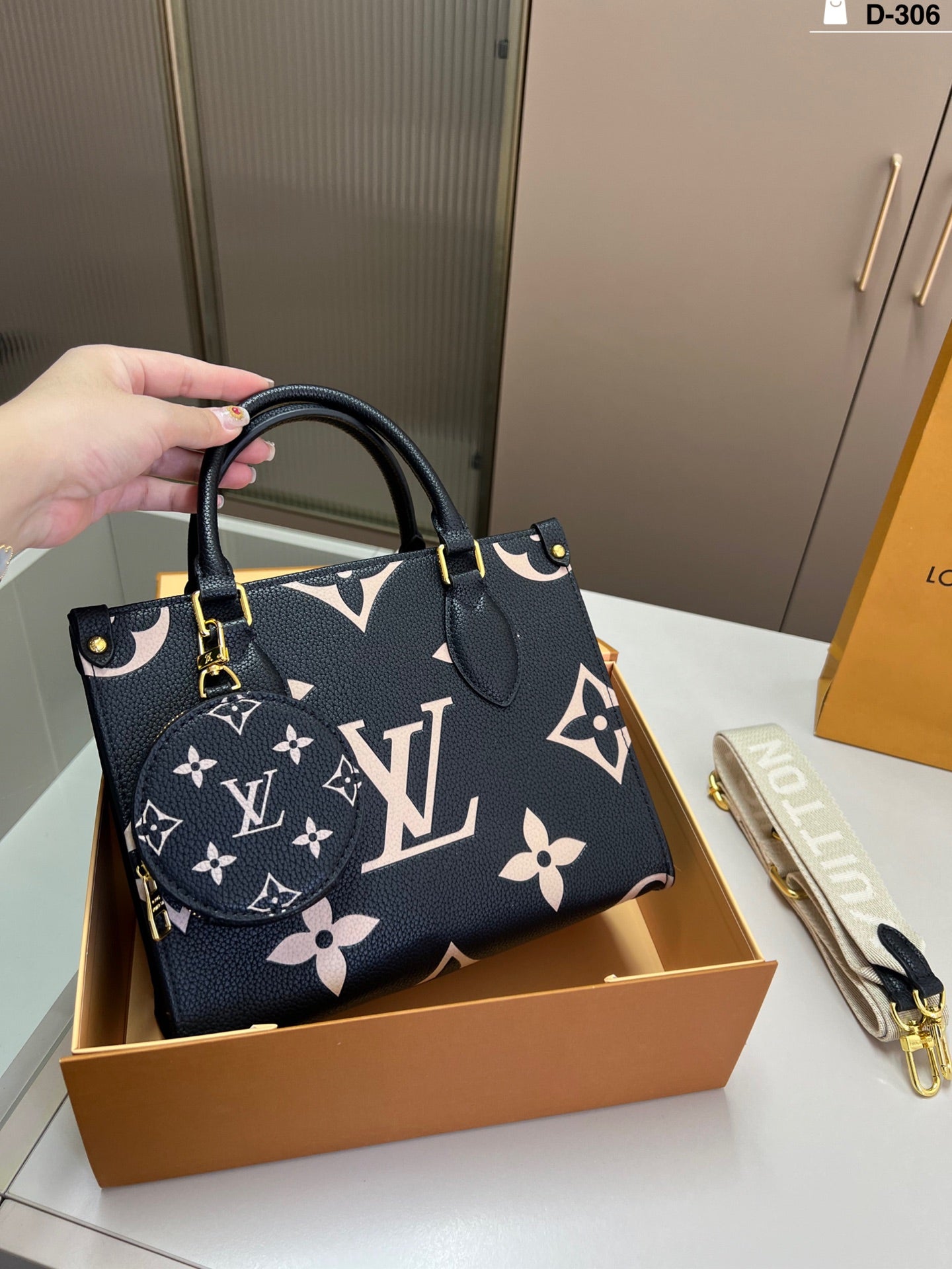 LV Onthego BB Jungle Tote Bag - Autumn Collection