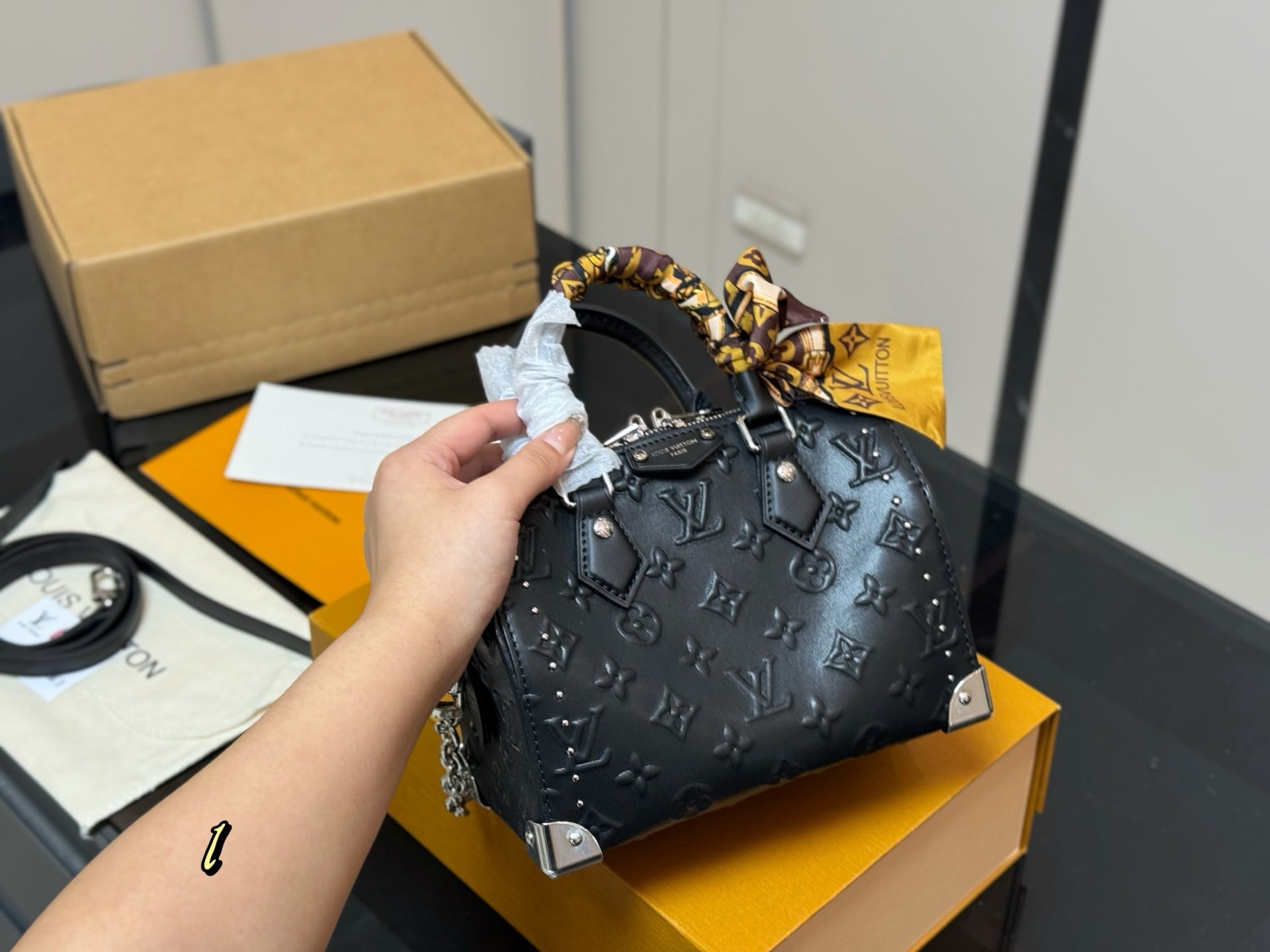 Stylish Folding Travel Bag with LV Rivet Pillow Design