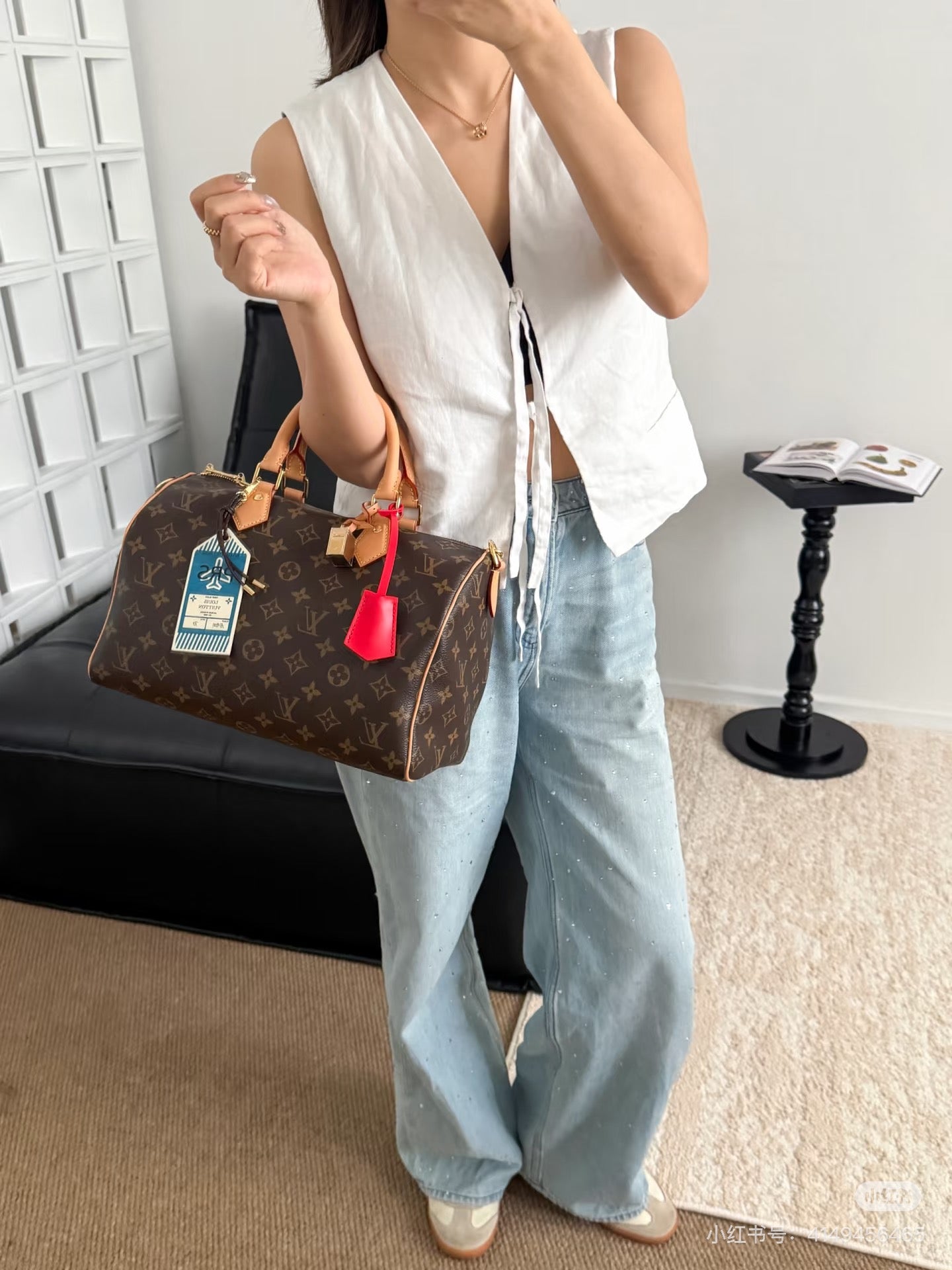 Louis Vuitton Speedy 30 Handbag - Iconic Luxury Tote