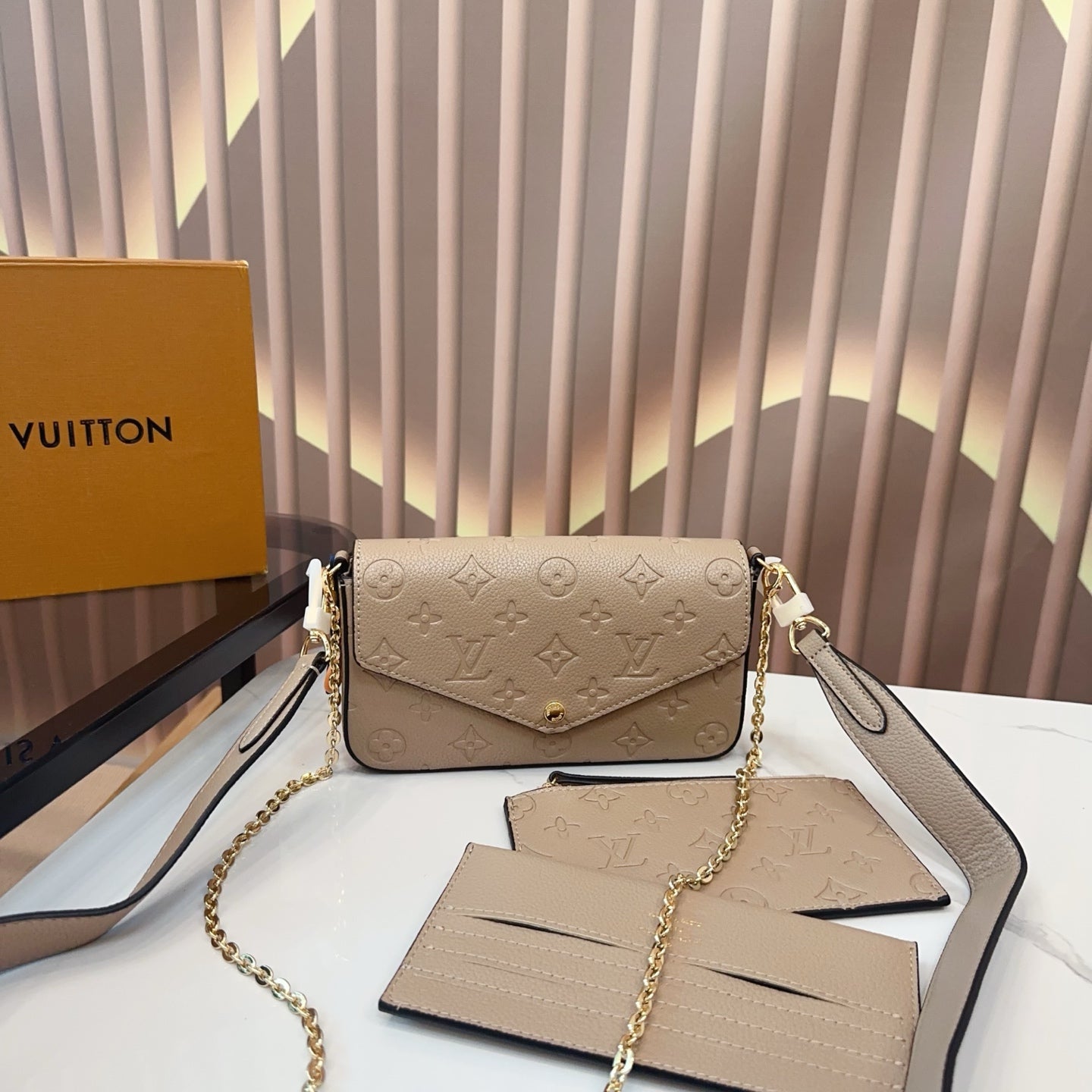 LV Rosy Chain Bag with Folding Gift Box