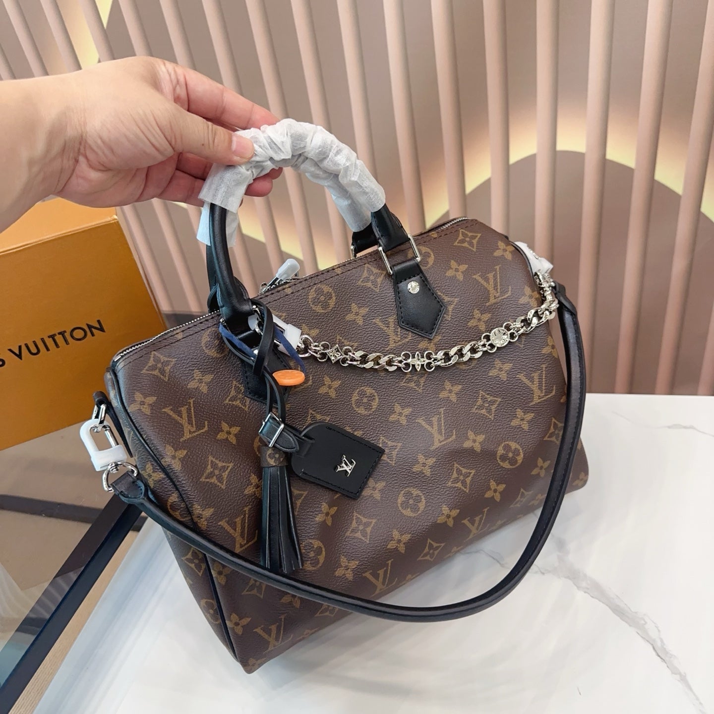 Louis Vuitton Speedy Boston Pillow Bag - Classic Design with Adjustable Strap