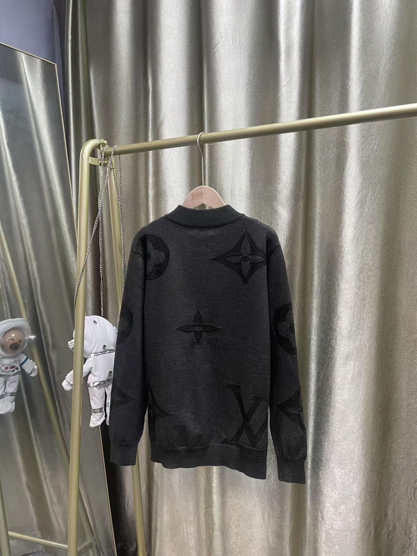 Louis Vuitton Jacquard Half-Zip Sweater â€“ Versatile Elegance