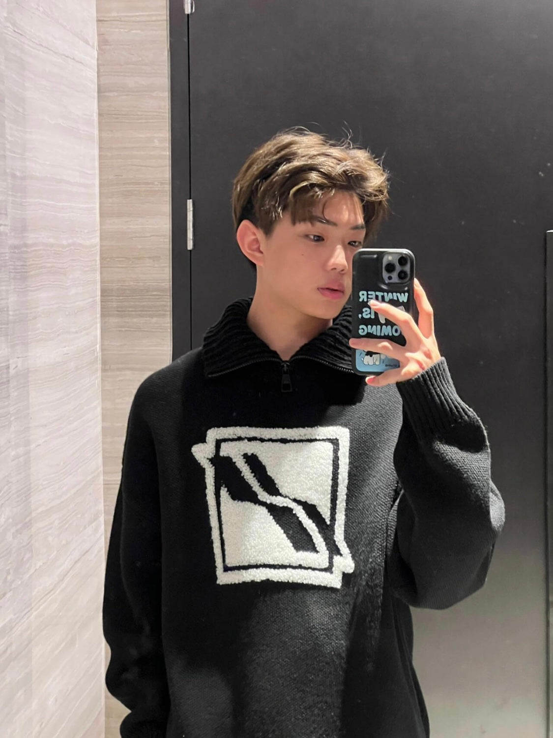 Classic Half-Zip Turtleneck Sweater for Winter