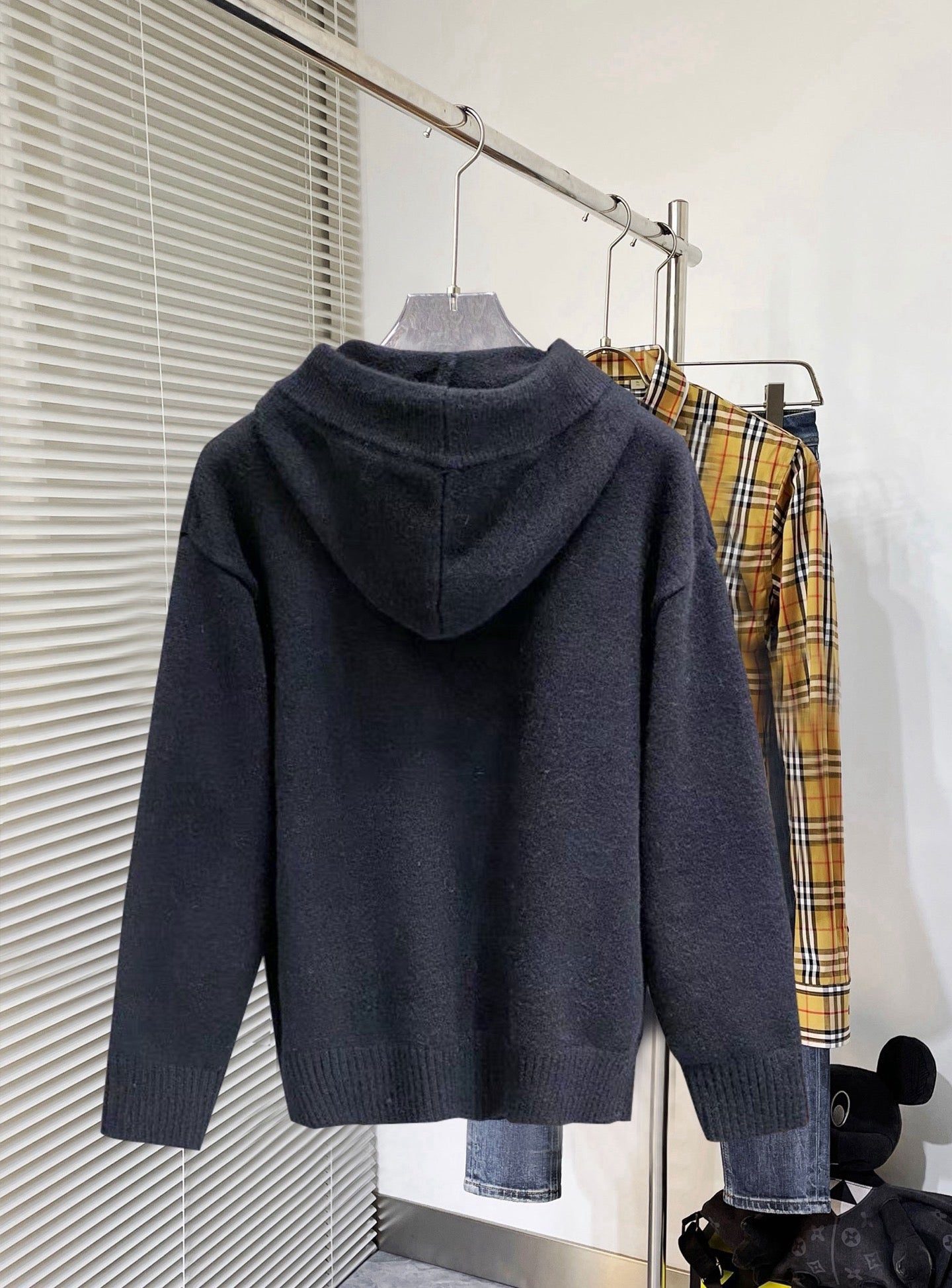 Unisex Thickened Knitted Wool Hoodie with Logo â€“ Luo Yiwei Collection