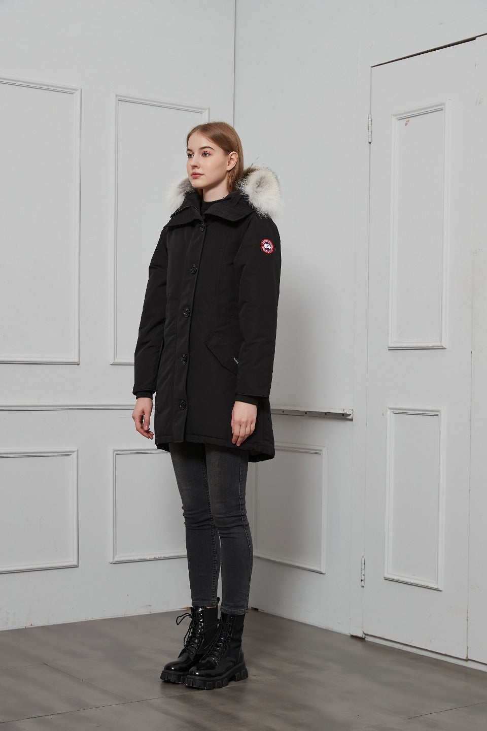 Premium Canada Goose Women's Down Jacket - Arctic & Antarctic Expedition Ready
